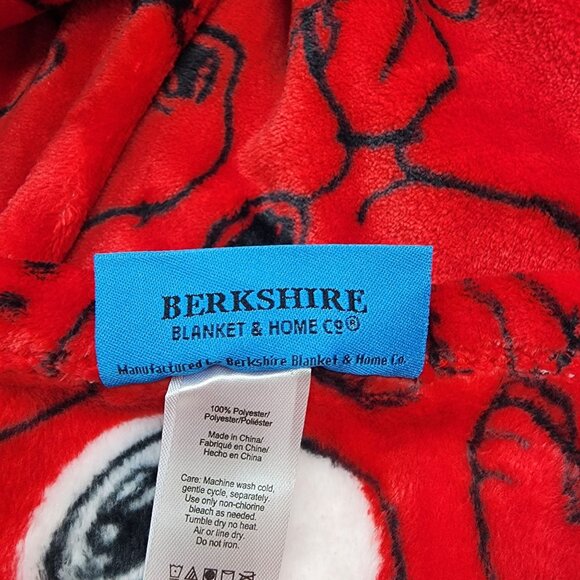 Peanuts Snoopy Extra Long Pet Throw Blanket 60" x 70" by Berkshire Red - Picture 9 of 11